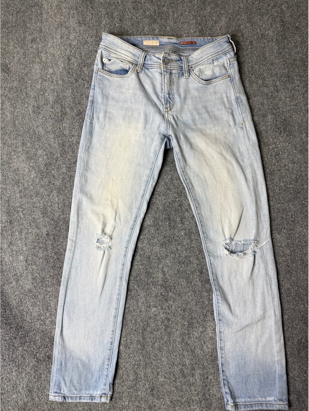 Anthropologie Pilcro Jeans Size 26 Light Wash Distressed Slim Straigh